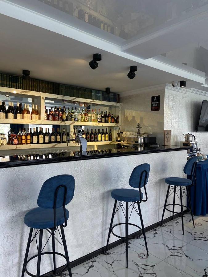 Hotel Sonata Batoumi Extérieur photo