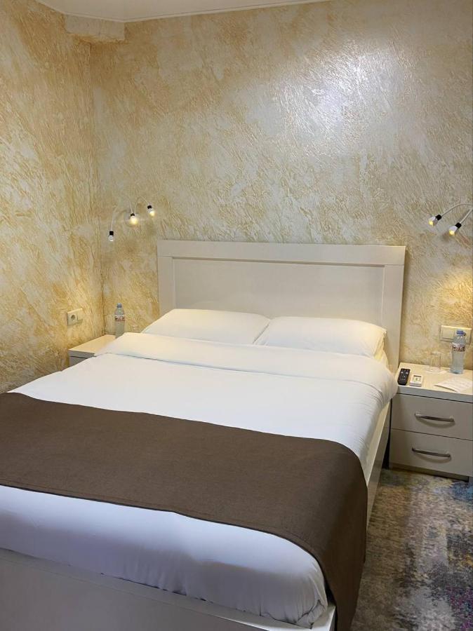 Hotel Sonata Batoumi Extérieur photo